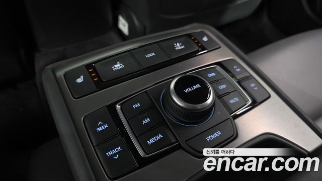 Hyundai Genesis 2016 — photo 17