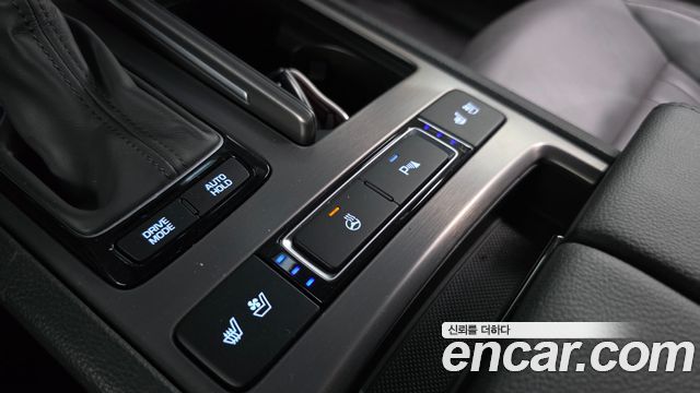 Hyundai Genesis 2016 — photo 19