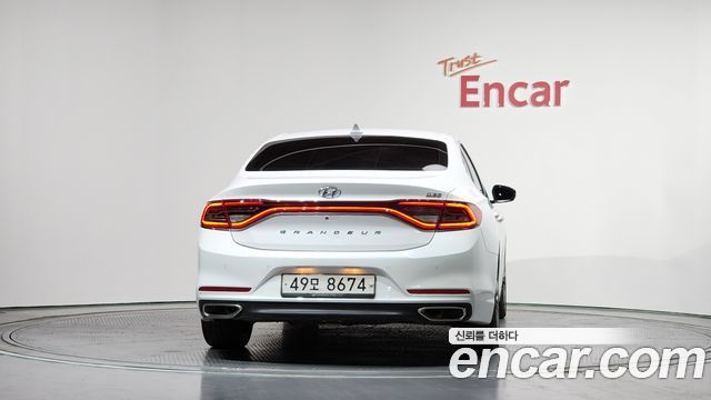 Hyundai Grandeur 2017 — photo 4