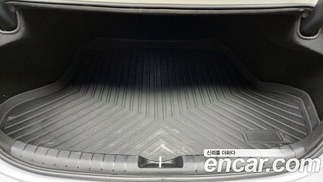 Hyundai Grandeur 2017 — photo 26