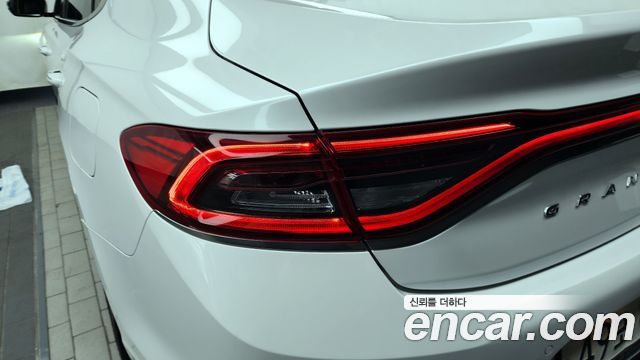 Hyundai Grandeur 2017 — photo 9