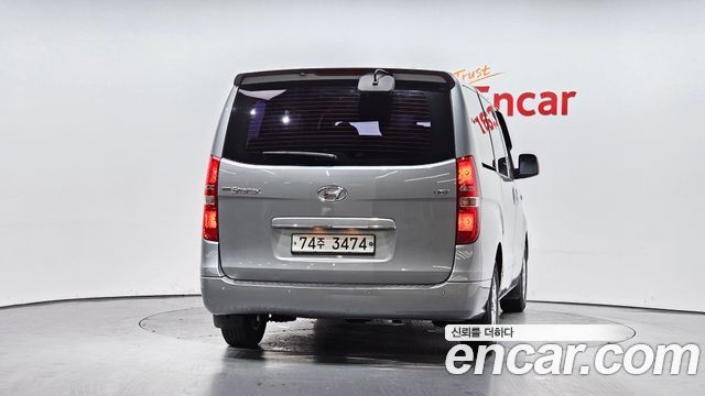 Hyundai Starex 2015 — photo 4