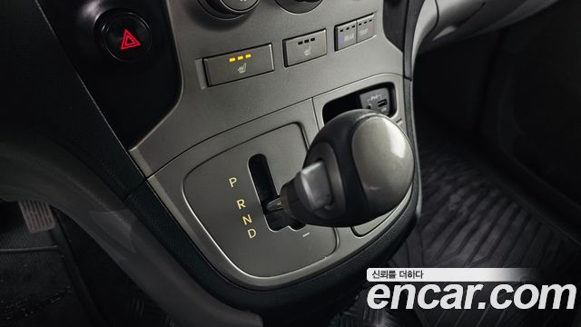 Hyundai Starex 2015 — photo 9