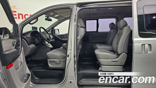 Hyundai Starex 2015 — photo 19