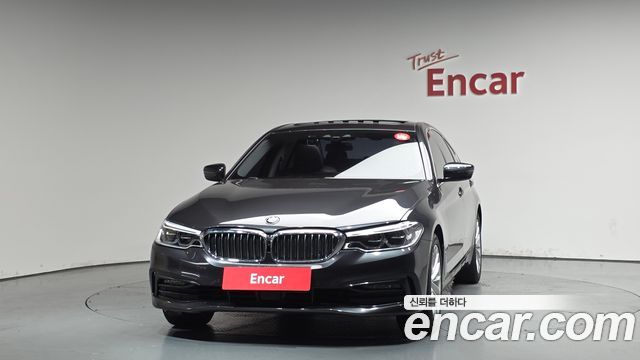 BMW 5-Series 2020 — photo 3