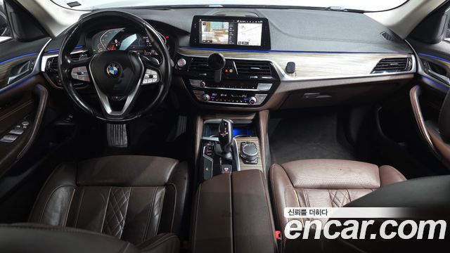BMW 5-Series 2020 — photo 7