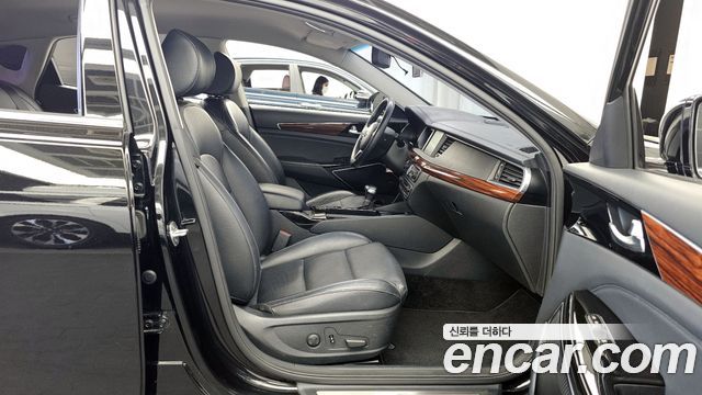 Kia K7 2016 — photo 11