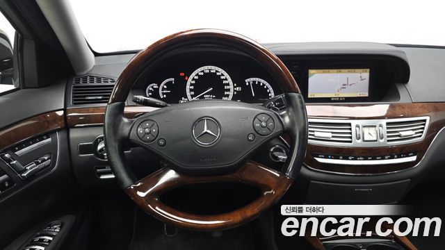 Mercedes-Benz S-Class 2013 — photo 13