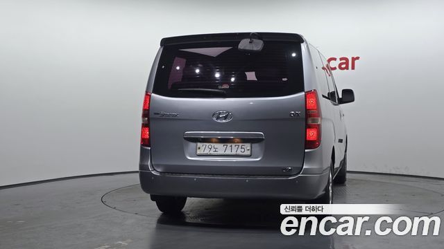 Hyundai Starex 2014 — photo 4