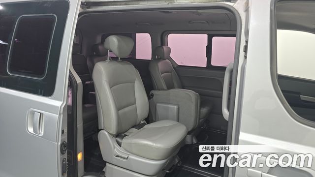 Hyundai Starex 2014 — photo 11