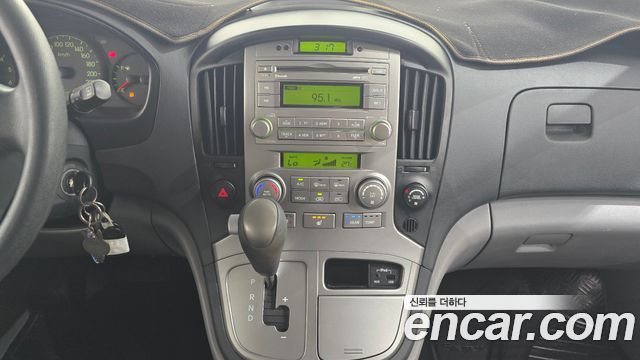Hyundai Starex 2014 — photo 14