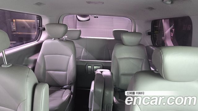 Hyundai Starex 2014 — photo 17