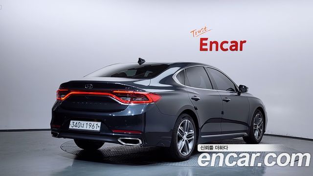 Hyundai Grandeur 2017 — photo 2