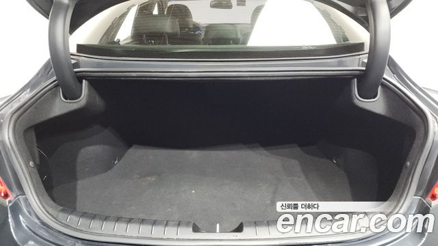 Hyundai Grandeur 2017 — photo 24