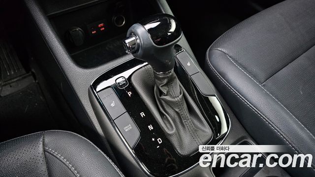 Kia K3 2017 — photo 12