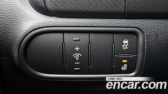 Kia K3 2017 — photo 24