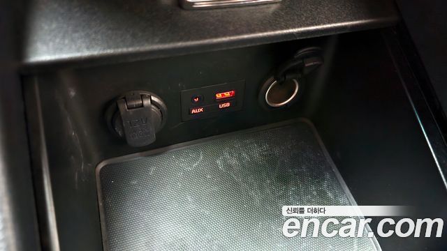 Kia K3 2017 — photo 27