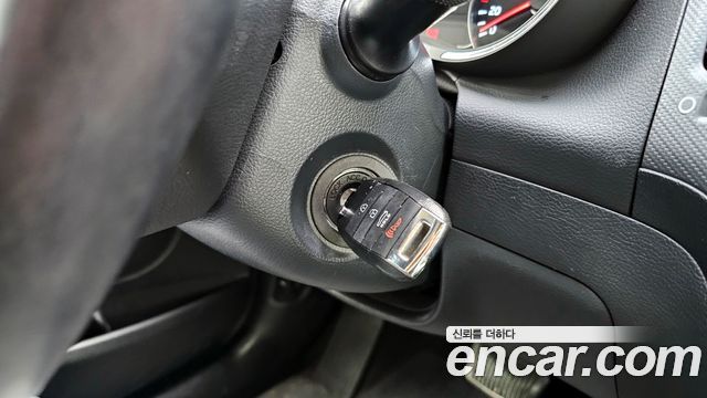 Kia K3 2017 — photo 30