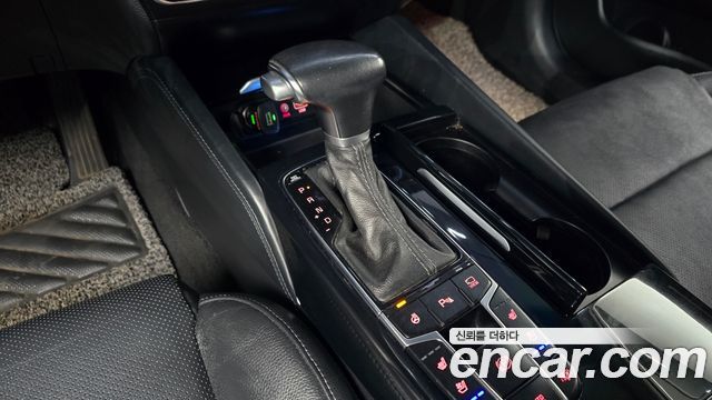 Kia K7 2018 — photo 9