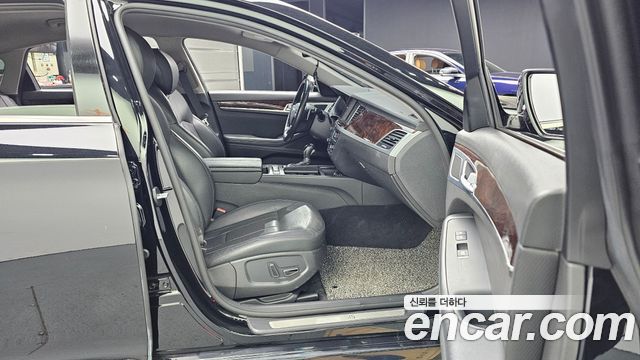 Hyundai Genesis 2016 — photo 17