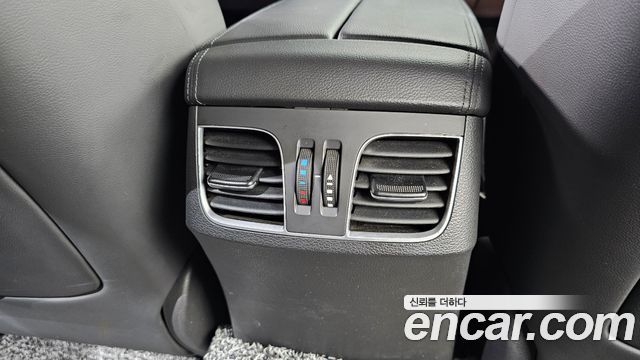 Hyundai Genesis 2016 — photo 24
