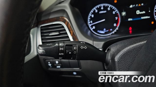 Hyundai Genesis 2016 — photo 28