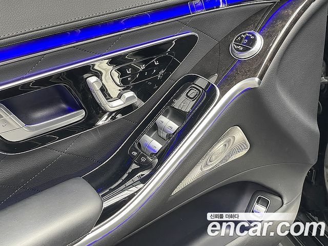 Mercedes-Benz S-Class 2021 — photo 17
