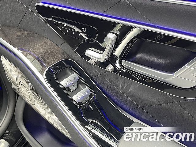 Mercedes-Benz S-Class 2021 — photo 19