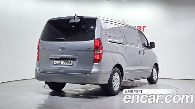 Hyundai Starex 2018 — photo 2