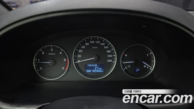 Hyundai Starex 2018 — photo 8