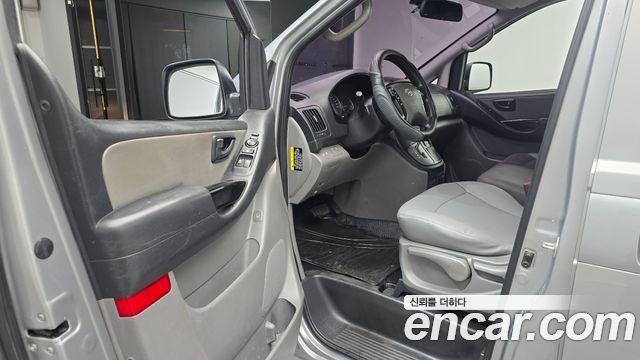 Hyundai Starex 2018 — photo 10