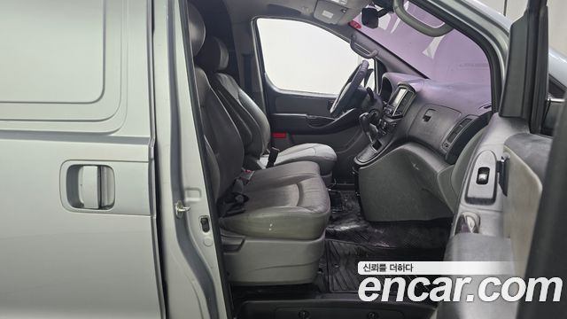 Hyundai Starex 2018 — photo 11