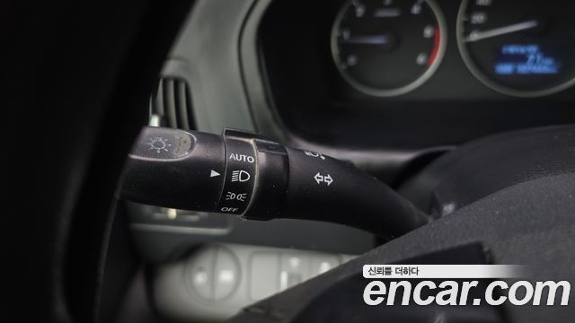 Hyundai Starex 2018 — photo 19