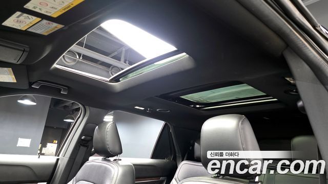 Ford Explorer 2019 — photo 17
