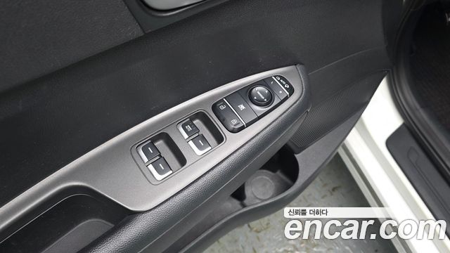 Kia K5 2018 — photo 13