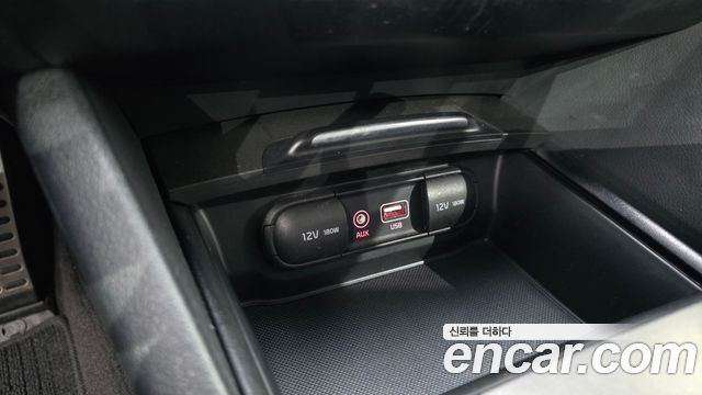 Kia K5 2018 — photo 19