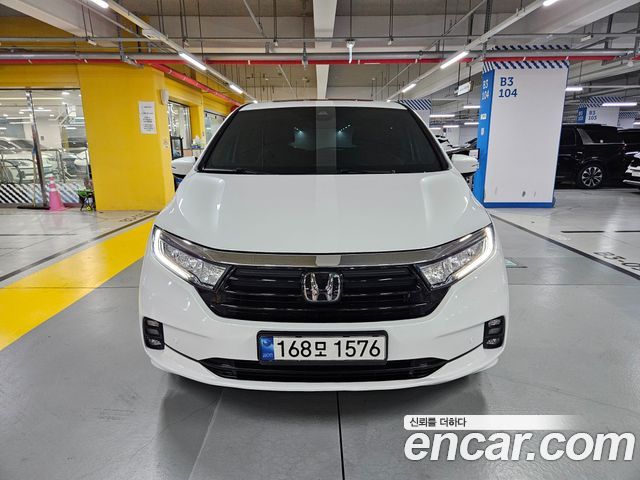 Honda Odyssey 2022 — photo 3