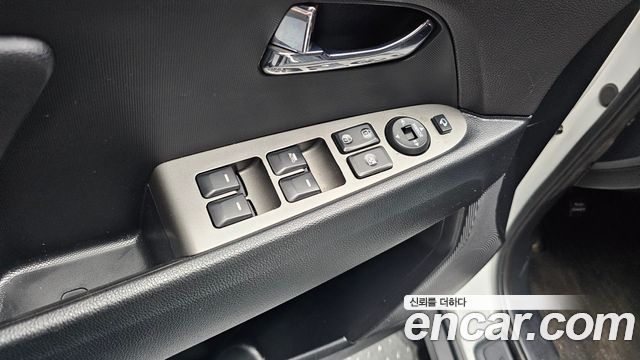 Kia Sportage 2015 — photo 17