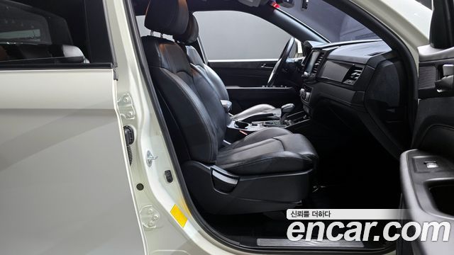 KG_Mobility_Ssangyong Rexton 2020 — photo 11
