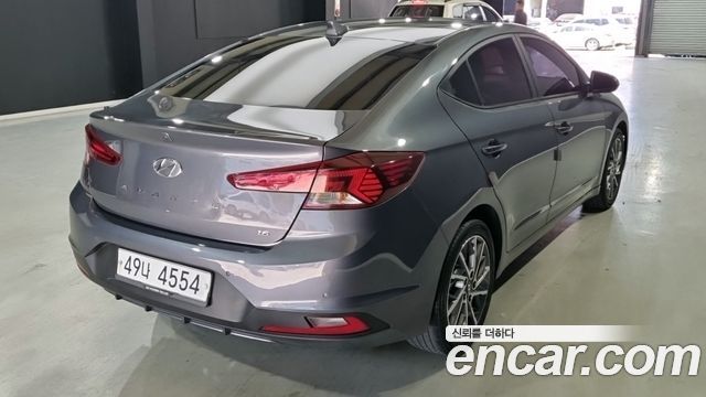 Hyundai AVANTE 2019 — photo 2
