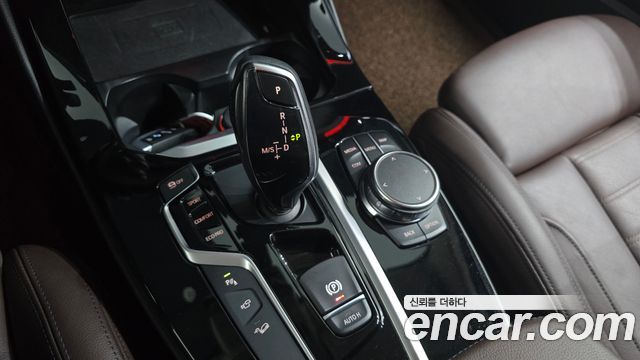 BMW X3 2018 — photo 12