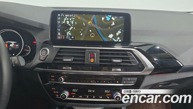 BMW X3 2018 — photo 19