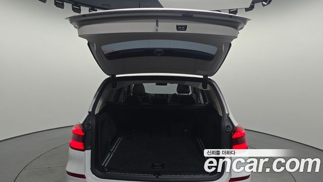 BMW X3 2018 — photo 24