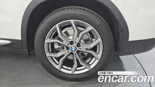 BMW X3 2018 — photo 7