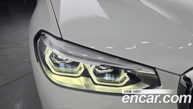 BMW X3 2018 — photo 8