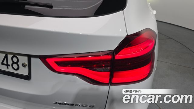 BMW X3 2018 — photo 9