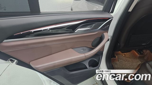 BMW X3 2018 — photo 15