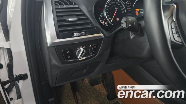 BMW X3 2018 — photo 27