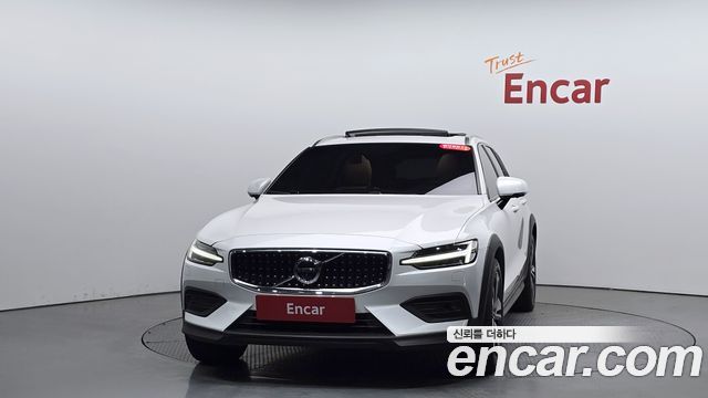 Volvo V60 2020 — photo 3