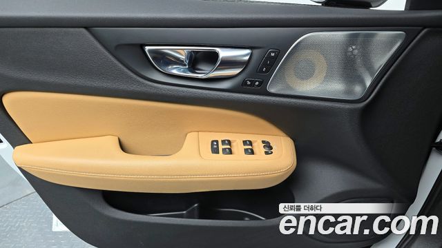 Volvo V60 2020 — photo 14